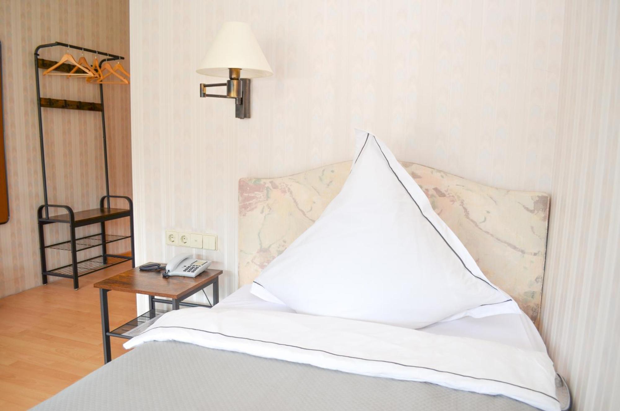 באד הרנאלב Hotel Harzer Am Kurpark מראה חיצוני תמונה