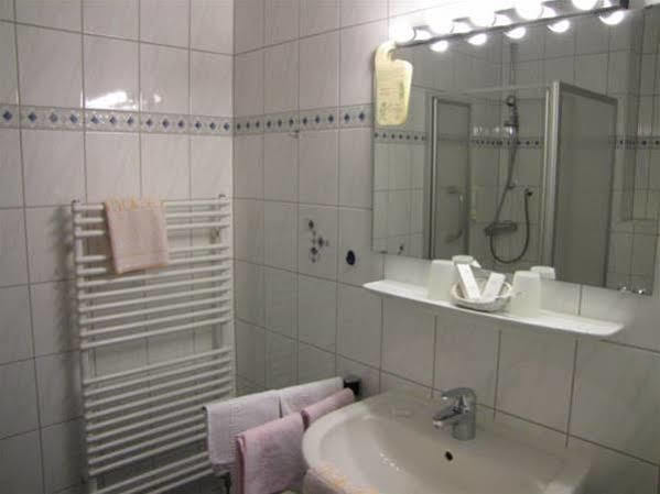 באד הרנאלב Hotel Harzer Am Kurpark מראה חיצוני תמונה